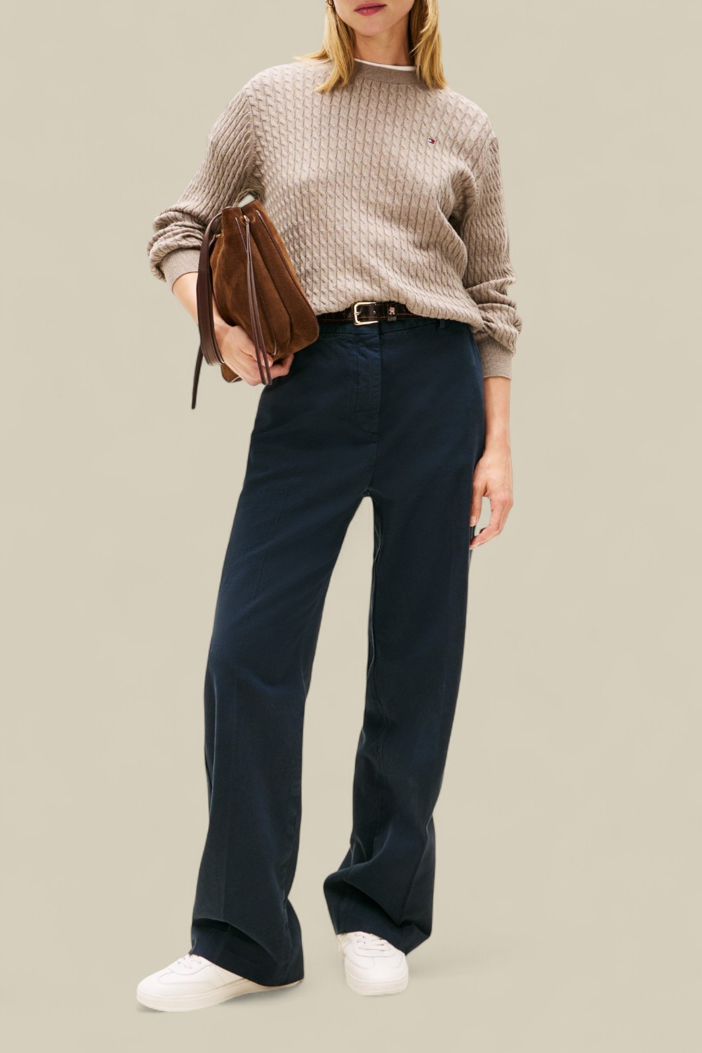 תמונת כל הלוק של סריג כותנה